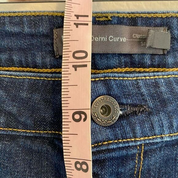 Levis Straight Leg Classic Demi Curve Dark Denim Jeans Size 32M - Picture 9 of 11